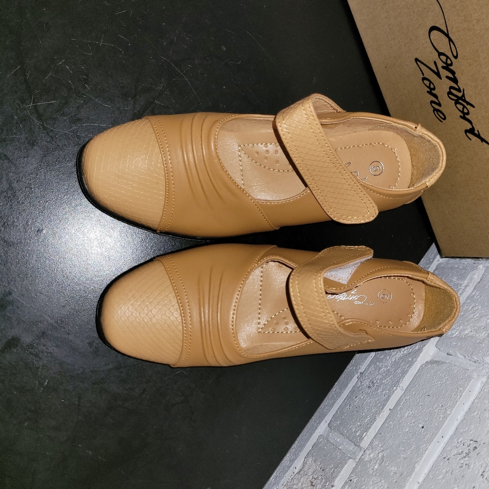 Comfort Zone Women’s Size 9 Tan Comfort Shoes – NIB – Adjustable Strap - Picture 5 of 7